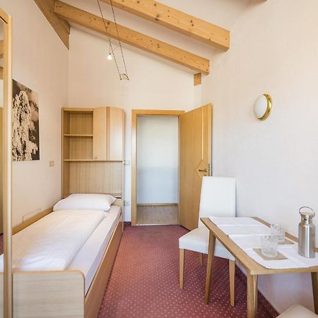 Hotel Waldheim Sexten Exterior foto