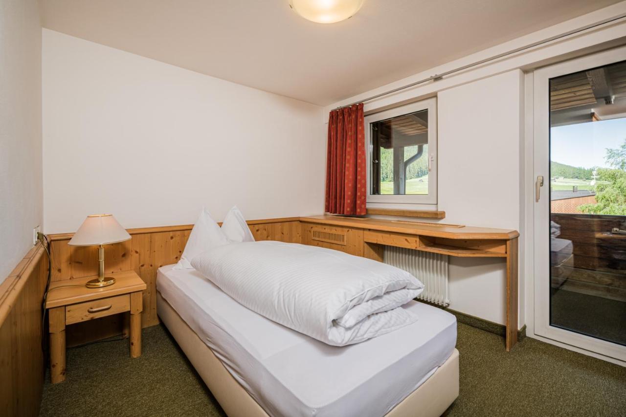 Hotel Waldheim Sexten Exterior foto